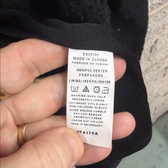 Piccadilly Made in Canada Women's Black Lace Blazer - Picture 7 of 7